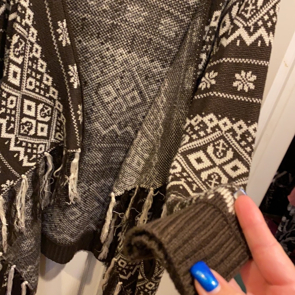Cardigan - Picture 4 of 4